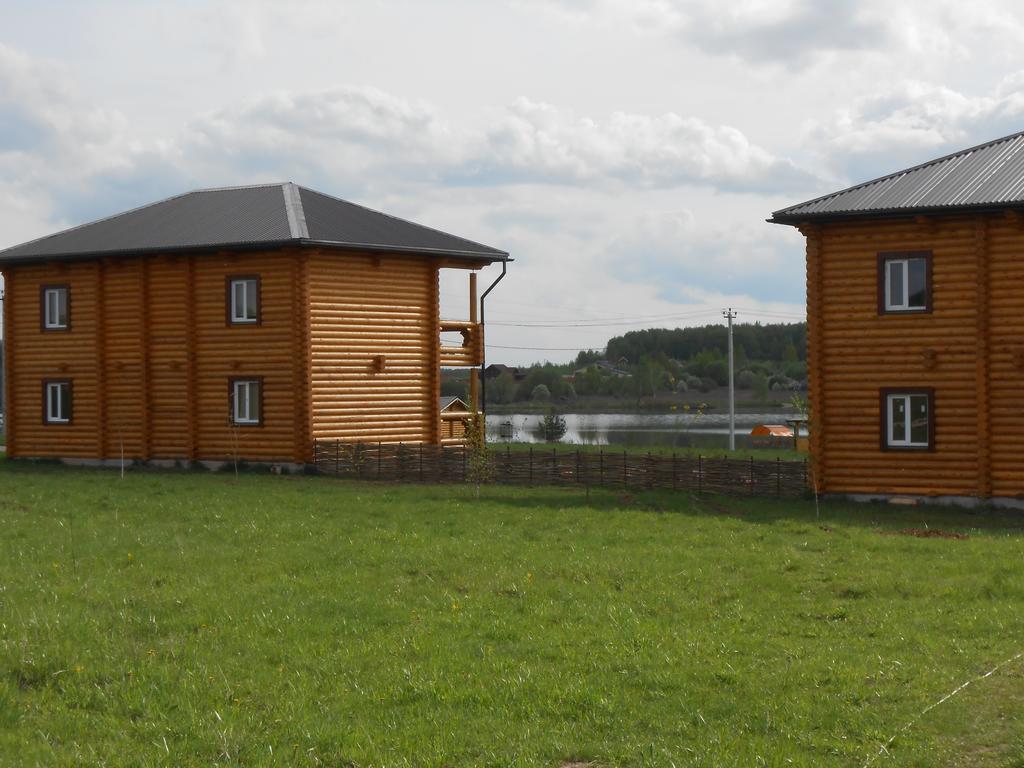 Baza Otdykha Osetrovo Hotel Burakovo  Zewnętrze zdjęcie